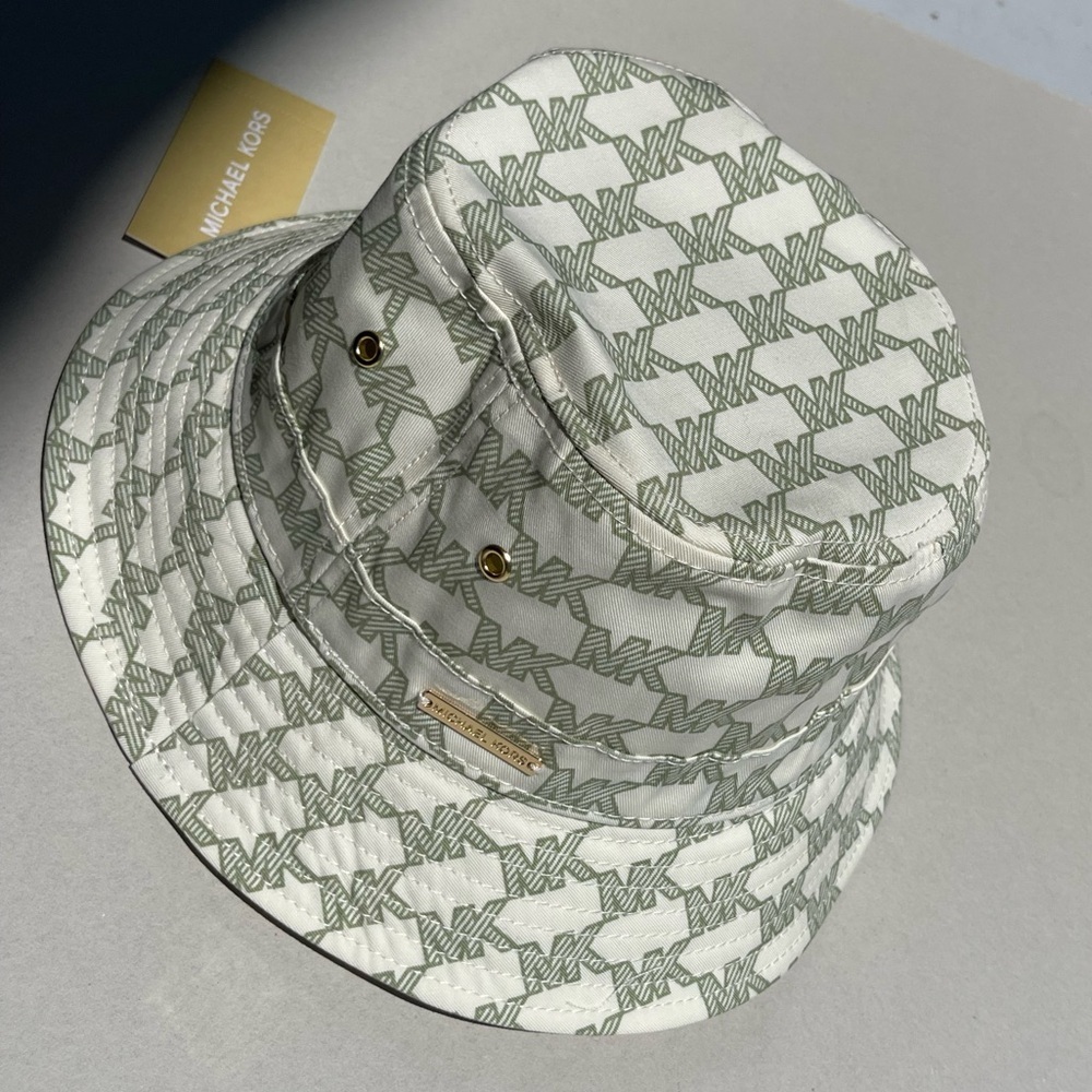 (new+tag) Michael Kors bucket hat MK monogram jade green cream one size fits all